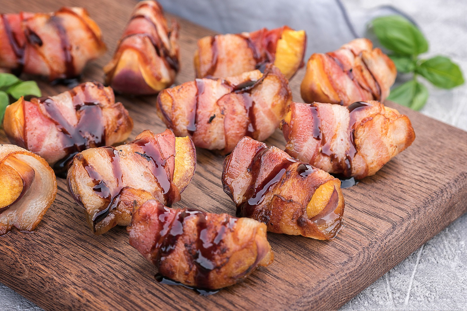 Hahn’s Hickory Smoked Bacon Wrapped Apricots